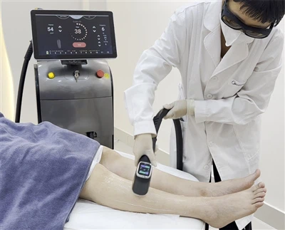 4-তরঙ্গদৈর্ঘ্য ডায়োড লেজারের চুল অপসারণ